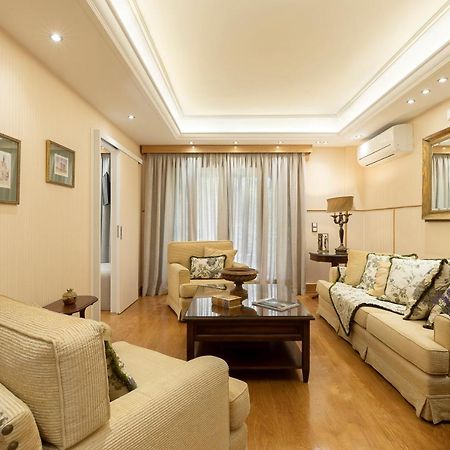Vouliagmeni'S Elegance By Acropolis Suites Atina Dış mekan fotoğraf